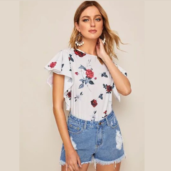 Tops - Floral print butterfly sleeve blouse